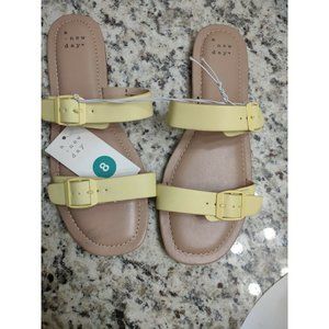 A New Day Sandals Yellow Penny Size 8 New with tags